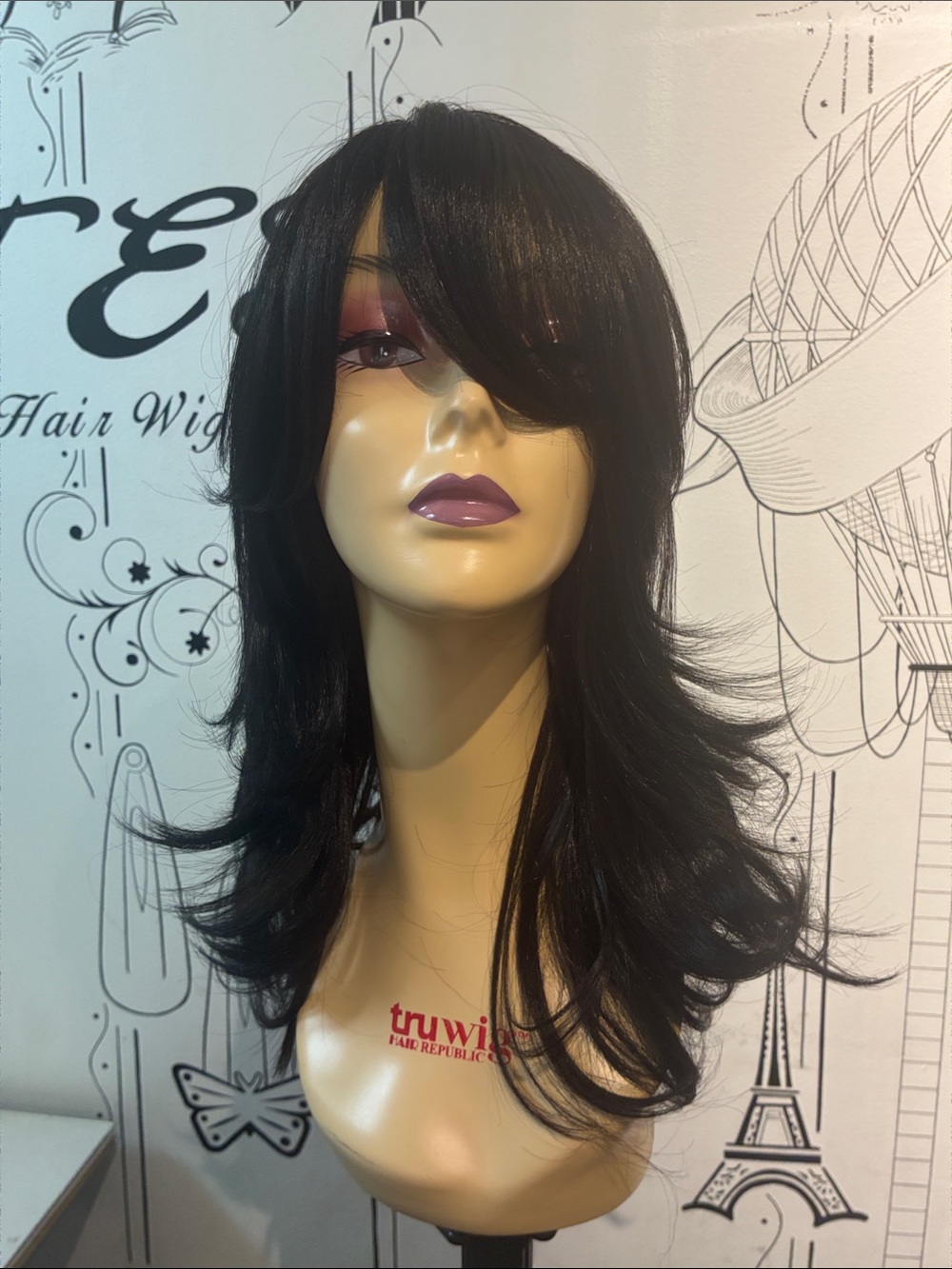 Women's Layered Long Wig in Black